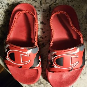 Champion camouflage sandals